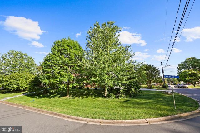3009 MARSHALL ST, Falls Church, VA 22042