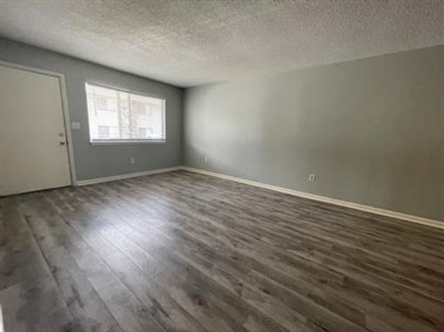 201 E College Boulevard 13, Niceville, FL 32578