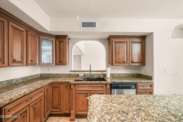 14840 Holden Road, Horizon City, TX 79928