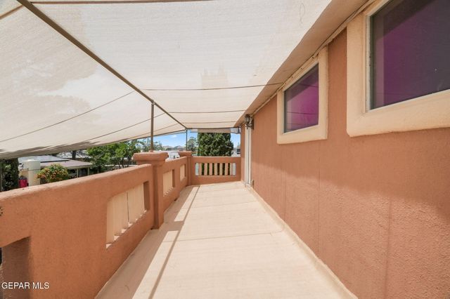 14840 Holden Road, Horizon City, TX 79928