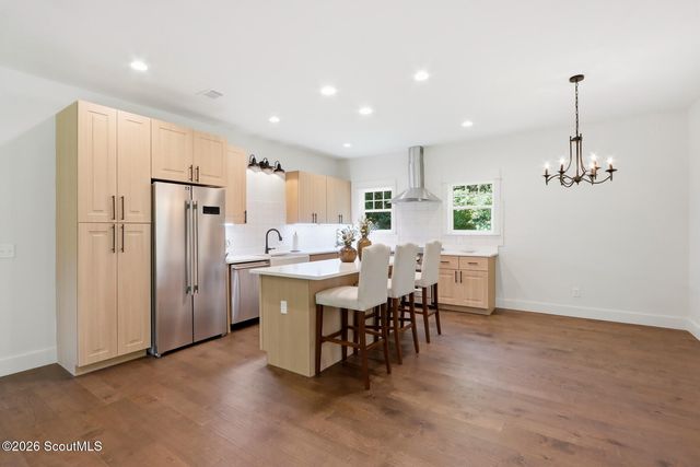 91 Sir Edward Teach Road, Midway, GA 31320