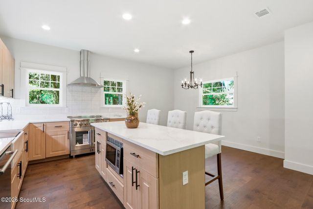 91 Sir Edward Teach Road, Midway, GA 31320