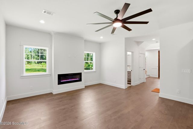 91 Sir Edward Teach Road, Midway, GA 31320