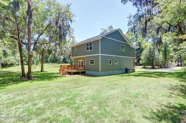 91 Sir Edward Teach Road, Midway, GA 31320
