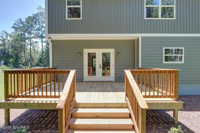 91 Sir Edward Teach Road, Midway, GA 31320