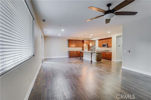 5005 Silvery Jewel, Bakersfield, CA 93313