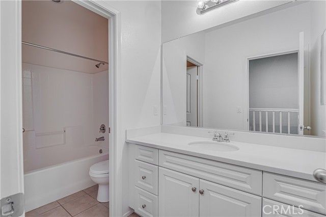 5005 Silvery Jewel, Bakersfield, CA 93313