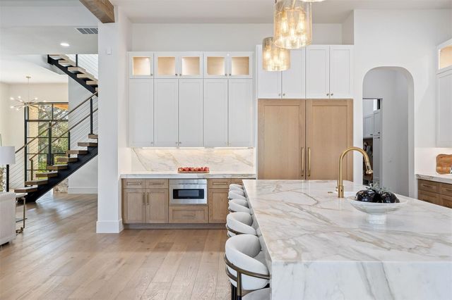 5608 Shady Oak CT, Austin, TX 78756