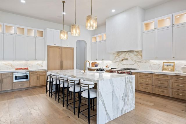 5608 Shady Oak CT, Austin, TX 78756