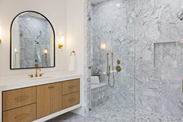 5608 Shady Oak CT, Austin, TX 78756