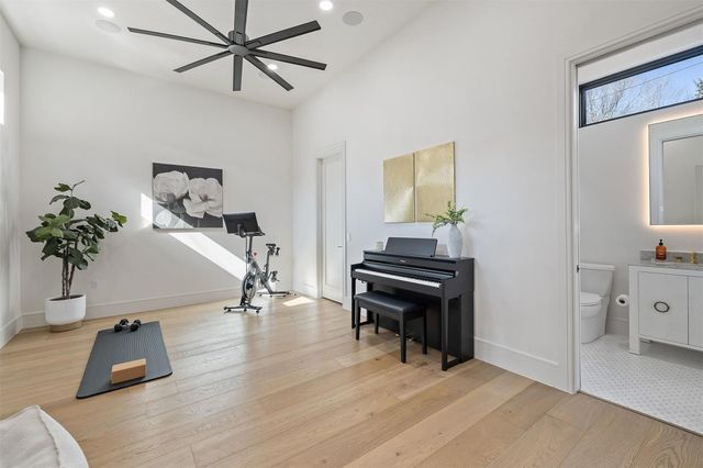 5608 Shady Oak CT, Austin, TX 78756