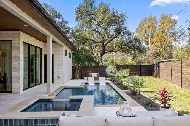 5608 Shady Oak CT, Austin, TX 78756