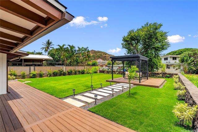 743 Akumu Street, Kailua, HI 96734