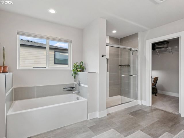16643 Se SNOW BLANKET Ter, Happy Valley, OR 97086