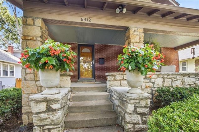 6412 McGee Street, Kansas City, MO 64113