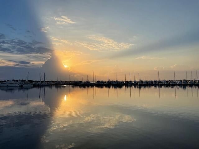 975 NW Flagler Avenue 403, Stuart, FL 34994