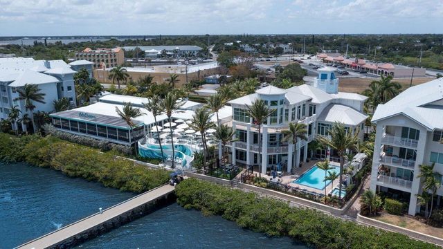 975 NW Flagler Avenue 403, Stuart, FL 34994