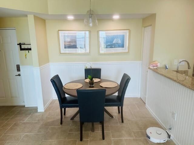 975 NW Flagler Avenue 403, Stuart, FL 34994