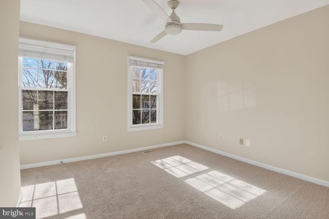 2790 MANSWAY DR, Herndon, VA 20171