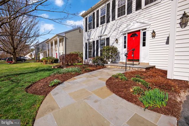 2790 MANSWAY DR, Herndon, VA 20171