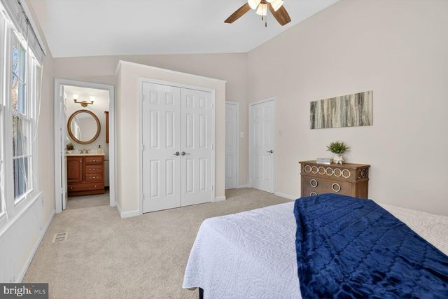 2790 MANSWAY DR, Herndon, VA 20171