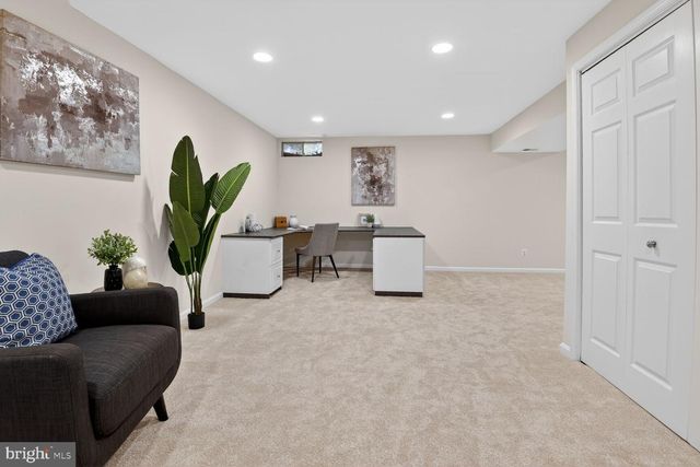 2790 MANSWAY DR, Herndon, VA 20171