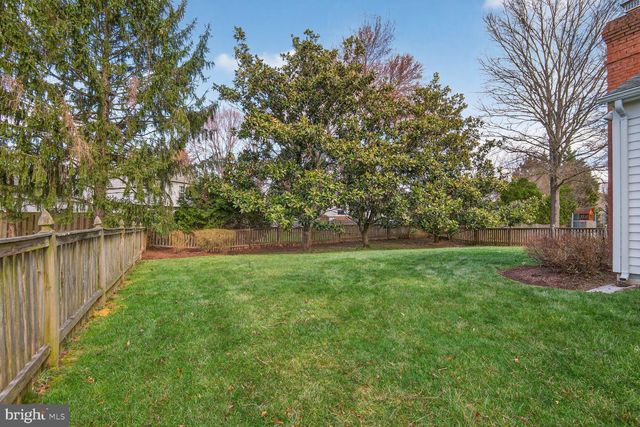 2790 MANSWAY DR, Herndon, VA 20171