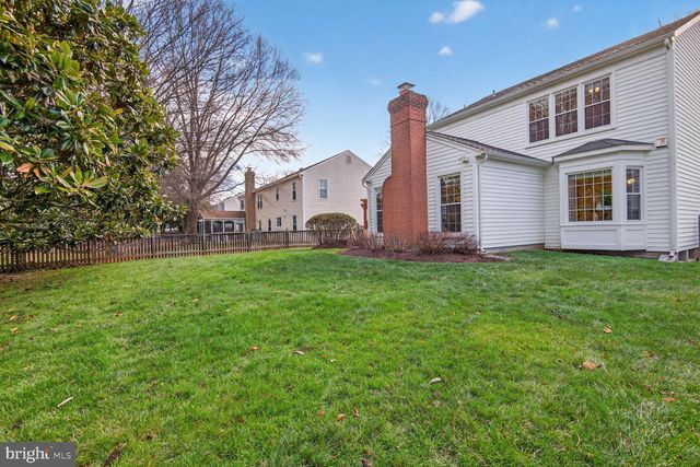 2790 MANSWAY DR, Herndon, VA 20171