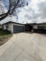 2906 W Ravenswood, Anaheim, CA 92804