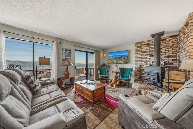 8874 Fairway Drive, Kelseyville, CA 95451
