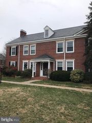 4439 36TH ST S #B2, Arlington, VA 22206