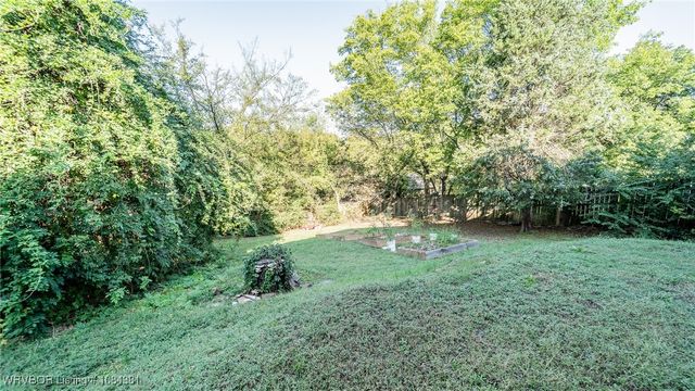 1401 6th Street, Van Buren, AR 72956