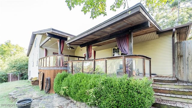 1401 6th Street, Van Buren, AR 72956