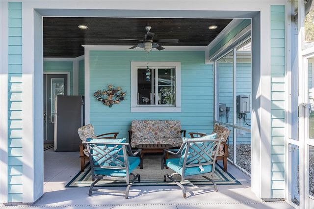 2424 BURNS AVENUE, Lake Wales, FL 33898