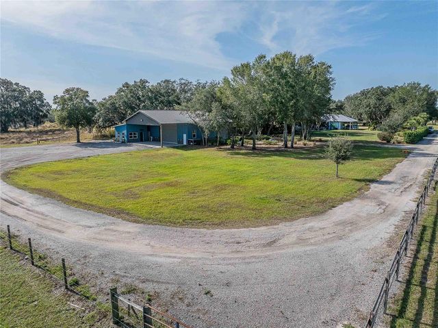 2424 BURNS AVENUE, Lake Wales, FL 33898