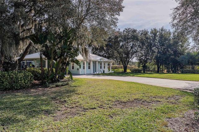 2424 BURNS AVENUE, Lake Wales, FL 33898