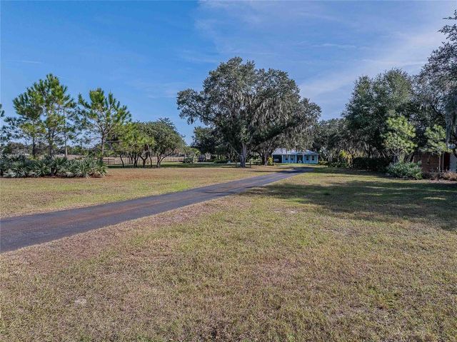 2424 BURNS AVENUE, Lake Wales, FL 33898