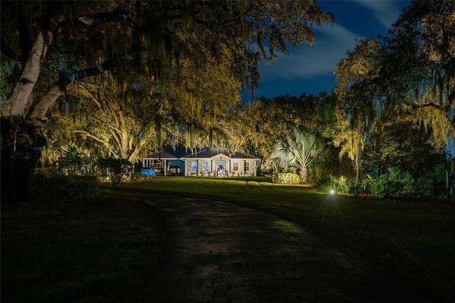 2424 BURNS AVENUE, Lake Wales, FL 33898