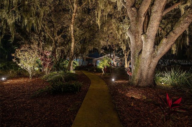 2424 BURNS AVENUE, Lake Wales, FL 33898