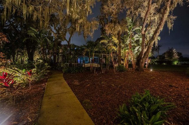 2424 BURNS AVENUE, Lake Wales, FL 33898