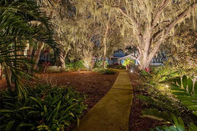 2424 BURNS AVENUE, Lake Wales, FL 33898