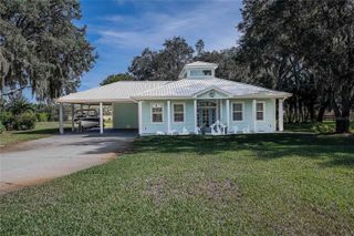 2424 BURNS AVENUE, Lake Wales, FL 33898