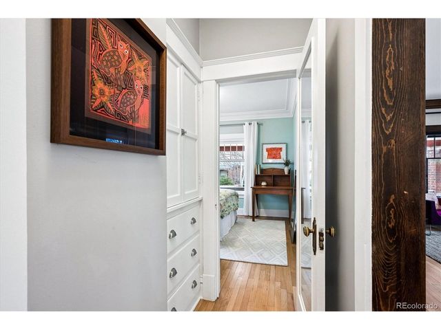 945 Adams St, Denver, CO 80206