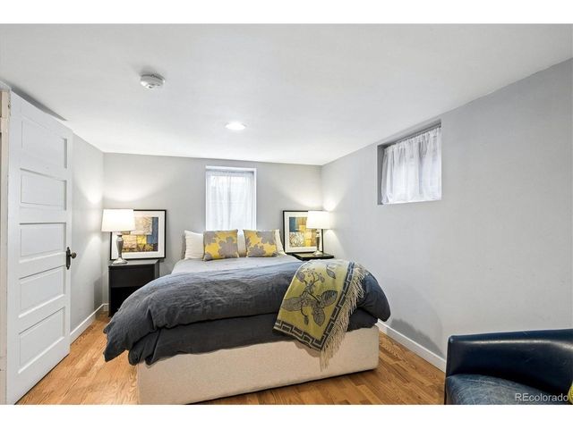 945 Adams St, Denver, CO 80206