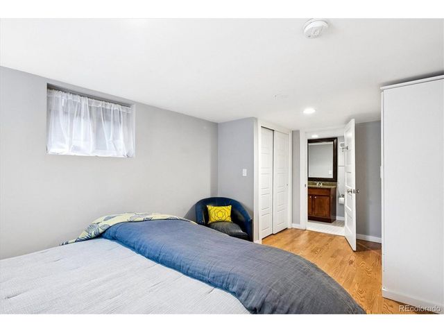 945 Adams St, Denver, CO 80206