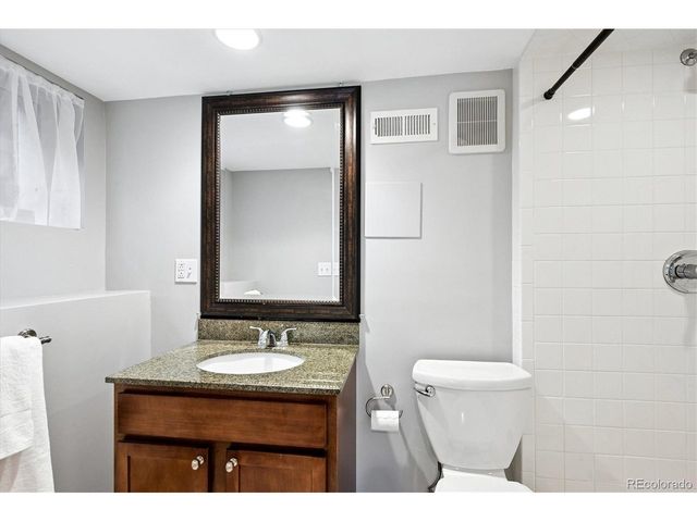 945 Adams St, Denver, CO 80206