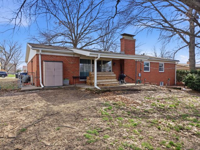 1017 FALCON DR, Columbia, MO 65201