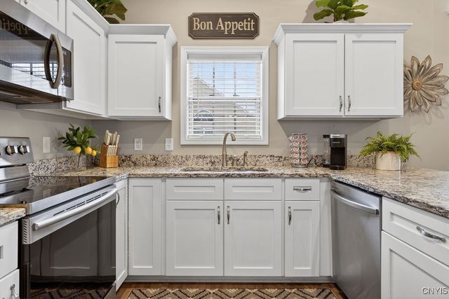 5037 Betsy Ross, Salina, NY 13088