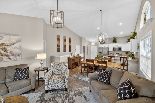 5037 Betsy Ross, Salina, NY 13088