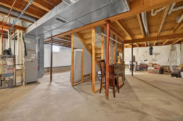 5037 Betsy Ross, Salina, NY 13088